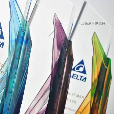 武漢璃璃獎杯 點亮網(wǎng)絡(luò)科技榮耀，定制專屬技術(shù)輝煌